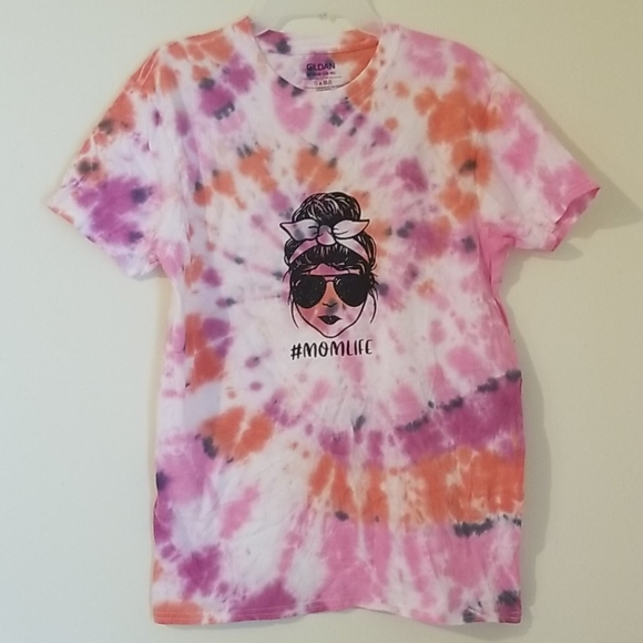 Medium Tie Dye momlife tshirt - Picture 3 of 4